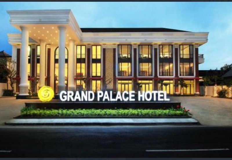 grand palace hotel
